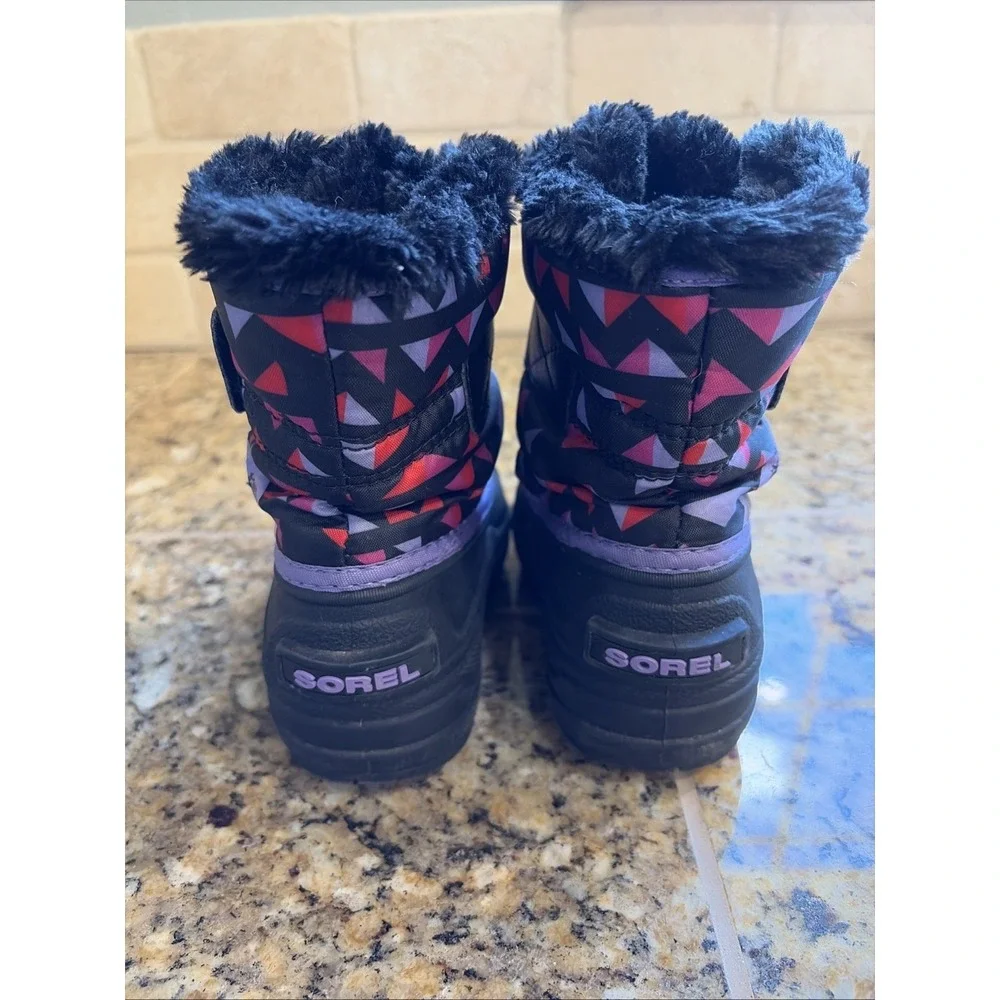 Sorel Purple/Black Geometric Commander‎ Print Faux Fur Trim Snow Boots Child 9